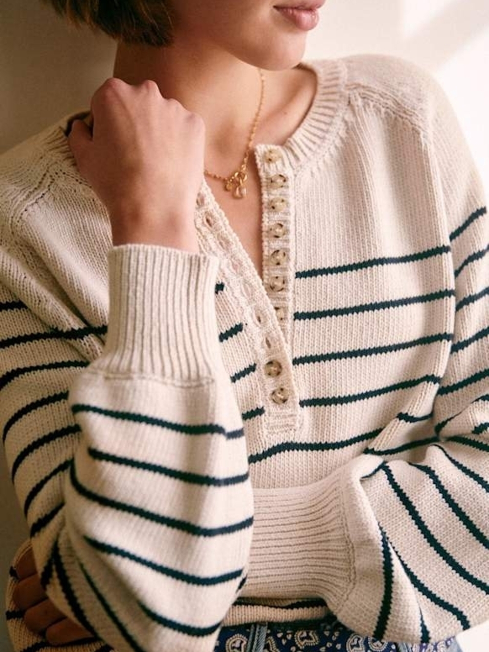 Pull Leontine (Ecru/navy)